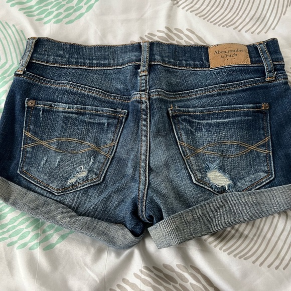 Abercrombie shorts - Picture 3 of 3
